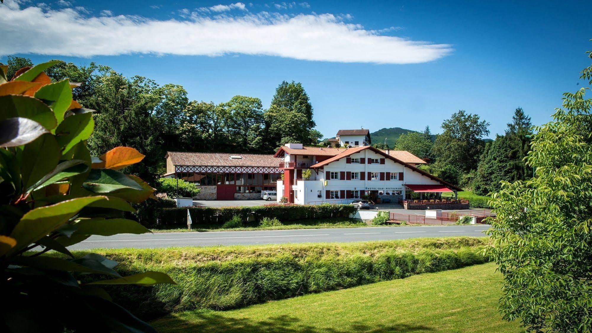 Logis Hotel Ur-Hegian Aïnhoa Exterior foto